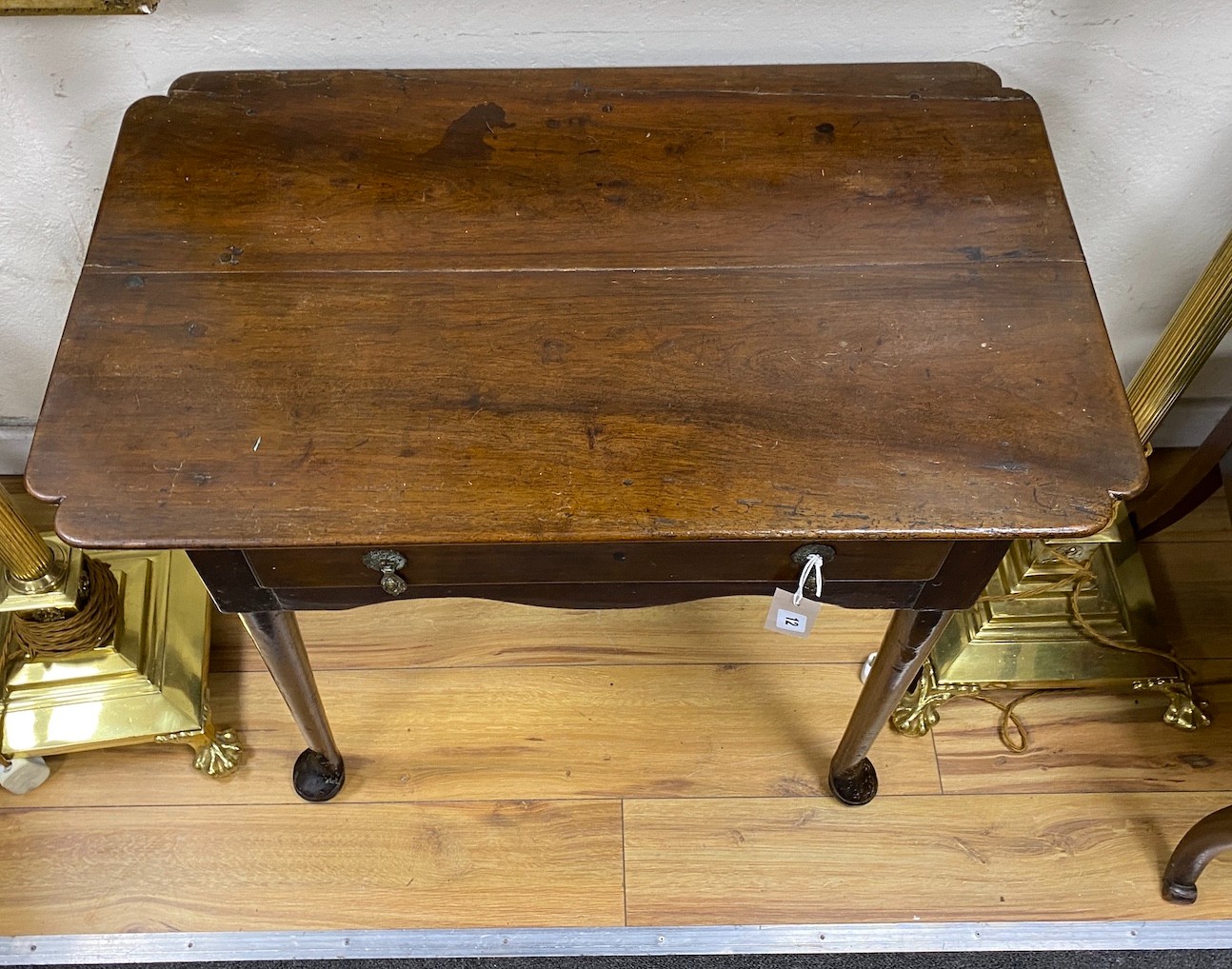 A George III provincial walnut side table, width 77cm, depth 47cm, height 69cm